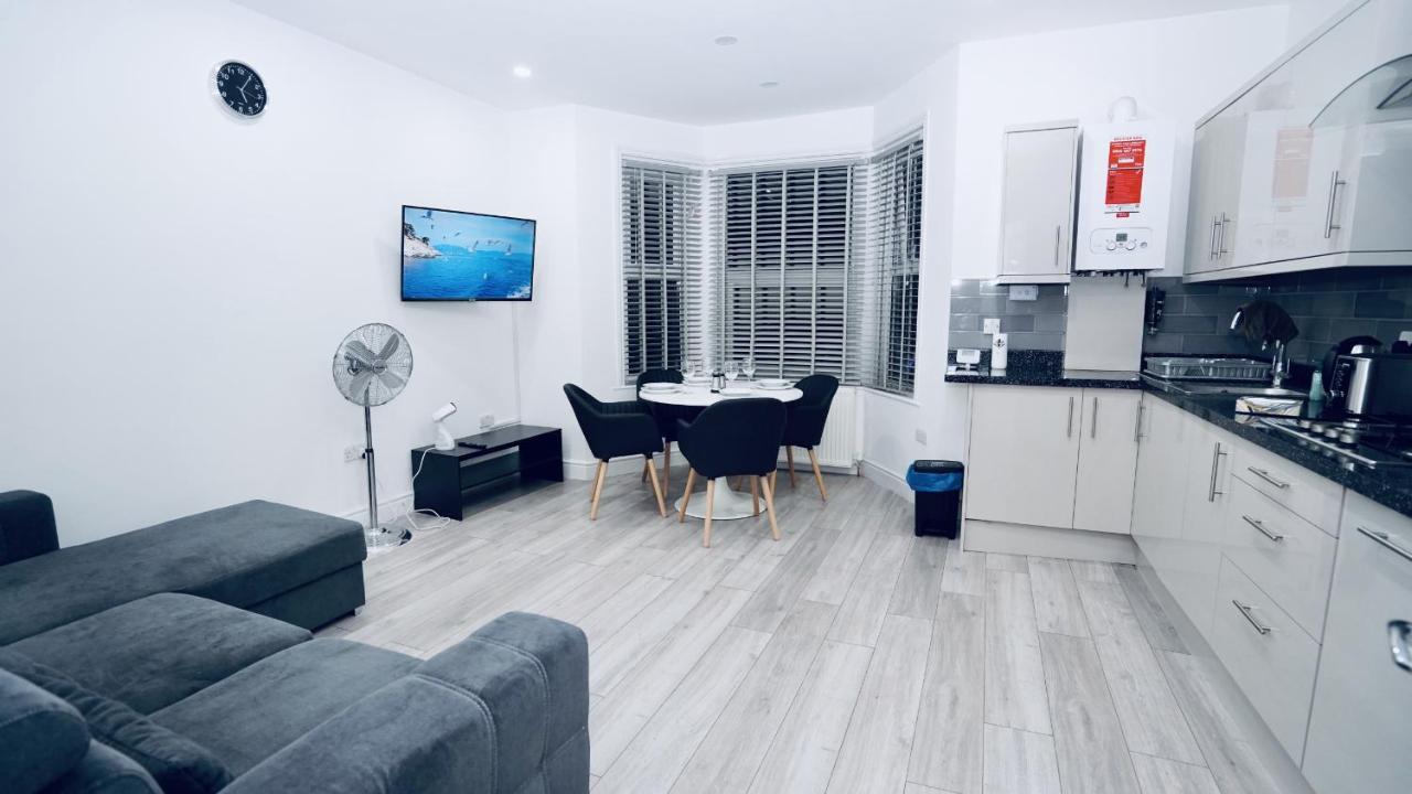 E2M Stays Lovely Apt Close To Ilford Station With Free Parking Zewnętrze zdjęcie